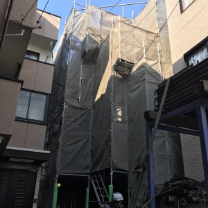 本日施工させて頂いた現場です。朝霞市 戸建て 足場仮設