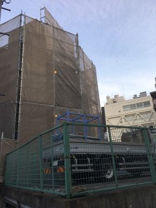 先日施工した現場です。新宿区 改修工事足場仮設