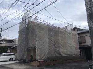 本日施工した現場です。西東京市 戸建て 改修工事足場仮設